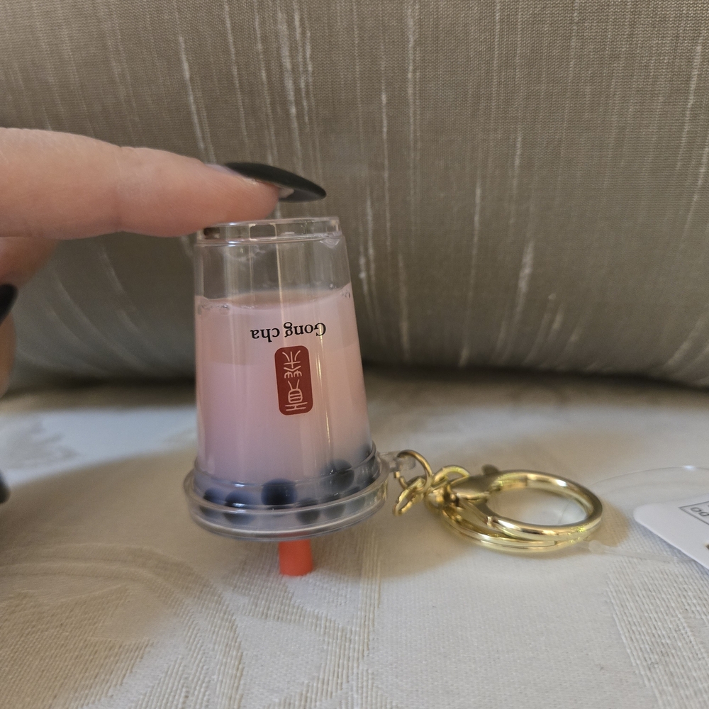 Gong Cha "Bubble Tea" Keychain with Lobster Claw & Ring, Pink - Picture 5 of 9